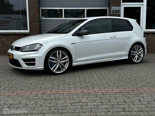 Volkswagen Golf 2.0 TSI R 4Motion DSG XENON/NAVI/CRUISE/LED