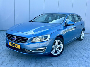 Volvo V60 2.4 D6 AWD Plug-In Hybrid 100% Dealer onderhouden!