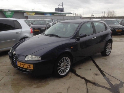 Alfa Romeo 147 1.6 16v T.S. Progression (2006)