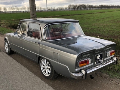 ALFA ROMEO GIULIA 2.0 TwinSpark leder 150pk LSD (1975)