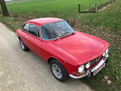 ALFA ROMEO GTV GTVeloce 2000 Bertone (1974)