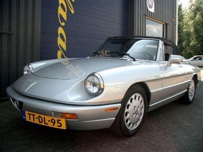 Alfa Romeo Spider 2.0 Veloce