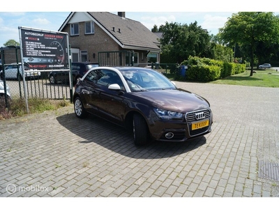 Audi A1 1.2 TFSI Navigatie, Klima