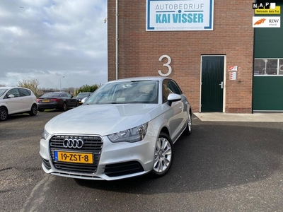 Audi A1 Sportback 1.2 TFSI Connect / Navi / PDC V&A /