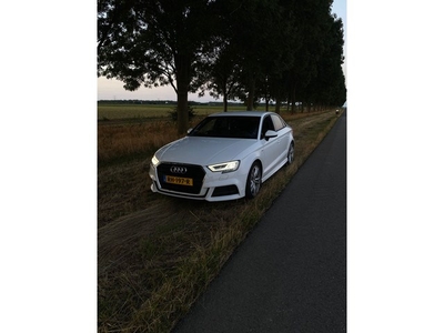 Audi A3 Limousine 1.0 TFSI Sport S Line Edition