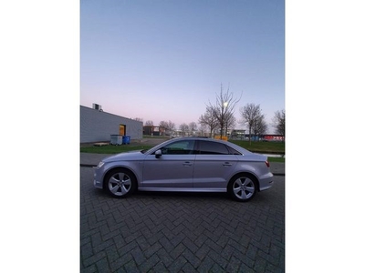 Audi A3 Limousine 1.6 TDI Attraction