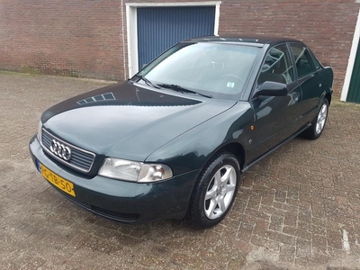 Audi A4 1.6