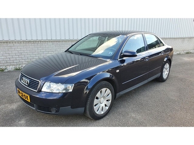 Audi A4 2.0 Exclusive MT MOTORSCHADE !!!!!!!!!!!!