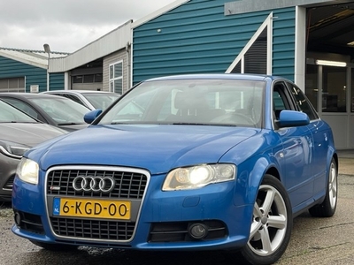 Audi A4 2.0 TDi 140PK S-Line ECC 17