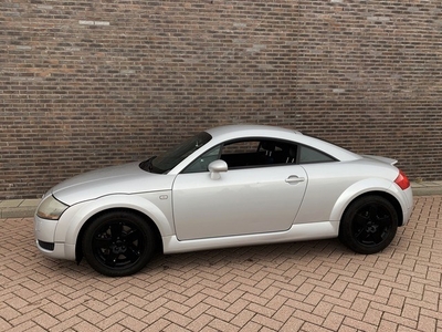 Audi TT 1.8 5V Turbo S-line Leer Climate Velgen Xenon 245 pk