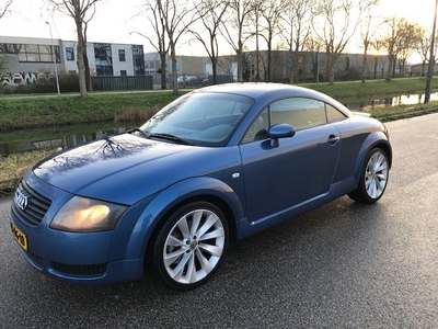 Audi TT AUDI TT; COUPE 132 KW