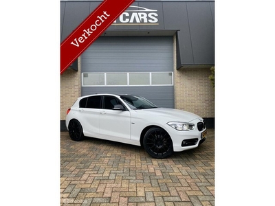 BMW 1-serie 116D high ExecutiveAutomaatLederNaviLM 19