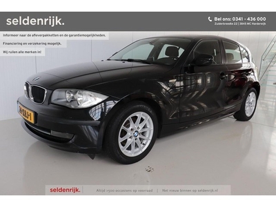 BMW 1 Serie 116i Business Line 5-Deurs Navigatie