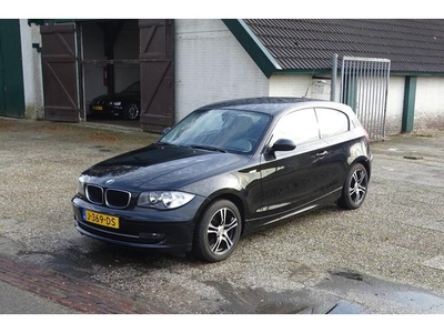 BMW 1-serie 116i Nieuwstaat met Nieuw APK 31-10-2023