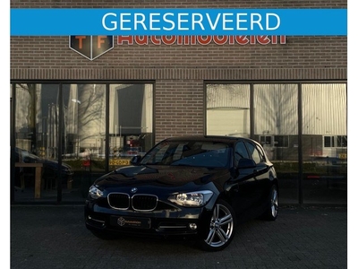 BMW 1-serie 118i Sport line AUTOMAATDABNAVICAMERAPDC