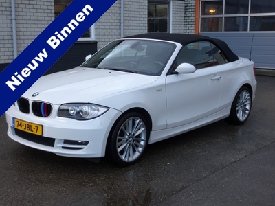 BMW 1 Serie Cabrio 118i Executive AIRCO, NAVIGATIE, SPORT