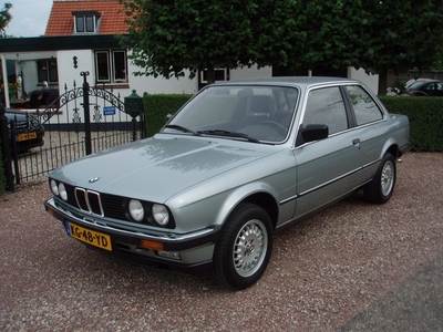 BMW 3-serie 316 **89.000 org.km.**NL_AUTO**NIEUWSTAAT**