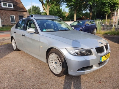 BMW 3-serie 318i