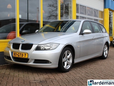 BMW 3-Serie 318i Business Line Navi Clima