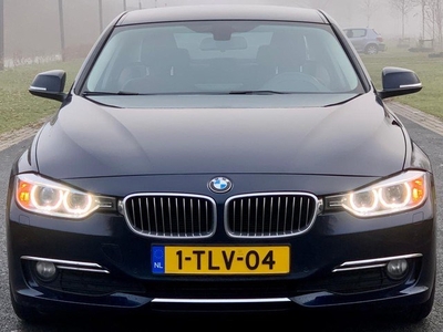 BMW 3-serie 320d LUXURY LINE 220PK RIJK UITGERUST