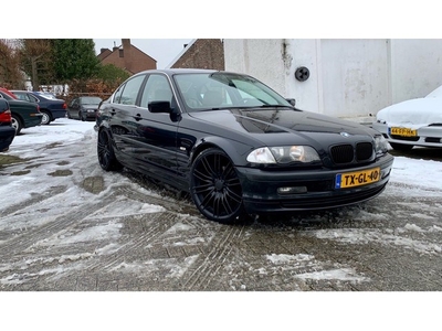 BMW 3 Serie 320i 19 inch LM Velgen Leer Automaat (bj 1998)