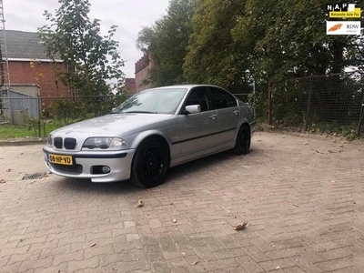 BMW 3-serie 325i Executive