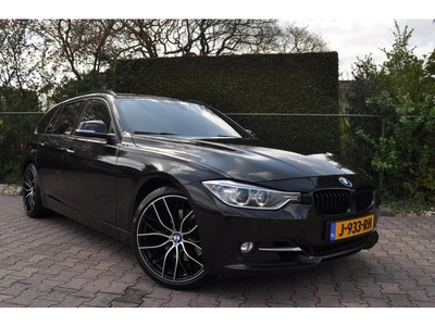 BMW 3-serie 328i Navigatie. M-sport. Cruise. PDC. 19''.