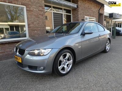 BMW 3-serie Coupé 320i Corporate Lease leder / navi