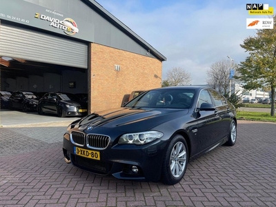 BMW 5-serie 520i Executive M-PAKKET LEER NAVIG