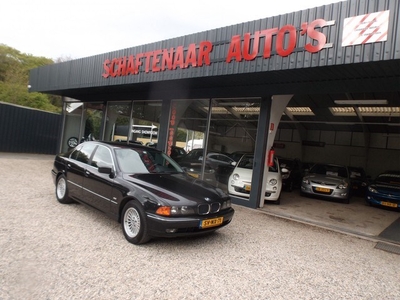 BMW 5 Serie 528i Executive super mooi en goed onderhouden