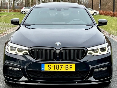 BMW 5-serie 530e M-Performance RIJK UITGERUST