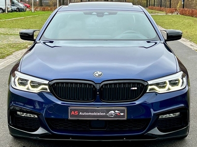 BMW 5-serie 530e M-PERFORMANCE RIJK UITGERUST