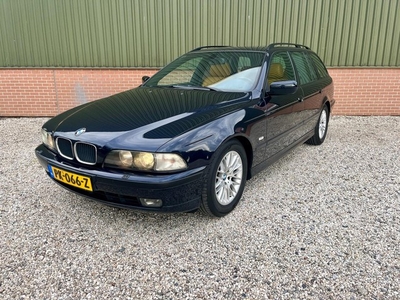 BMW 5-serie Touring 523i Executive Individual