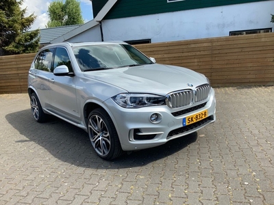 BMW X5 3.5i xDrive High Executive Panorama, soft-close