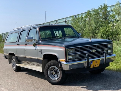 Chevrolet SUBURBAN 5.7 V8 10 SILVERADO LPG AUT