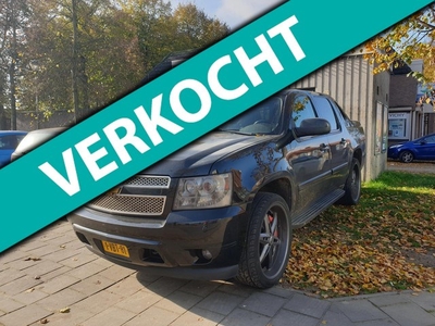 Chevrolet USA Avalanche 5.3 V8 4WD, 258.000 km nap!! , dvd