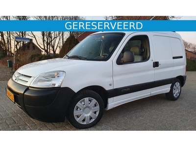 Citroen Berlingo 1.4i Benzine met 2 Zijdeuren en Trekhaak !