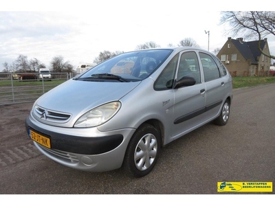 Citroen Xsara Picasso 1.8i 16V met oa airco. scherpe vaste