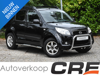 Daihatsu Terios 1.5 4WD Track automaat / airconditioning / stoelverwarming / side steps /4 elektrische ramen / privacy glass / lichtmetalen velgen /