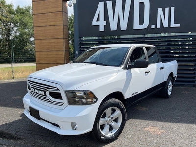 Dodge Ram 1500 5.7 V8 Crew Cab 4X4 / 6 PERS VAN GAS ONDERBOUW BPM VRIJ ! LEVERING 2024 € 50.900 EXCL