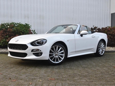 Fiat 124 SPIDER LUSSO 1.4 140PK RIJKLAAR NAVIGATIE