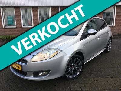 Fiat Bravo 1.4 T-Jet /PANO/PDC/6BAK/CLIMA/RIJDTNIEUW!/