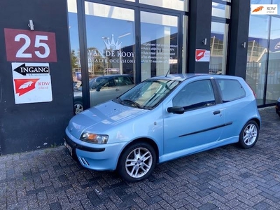 Fiat Punto 1.2-16V Emotion 6 - 12 mnd Garantie