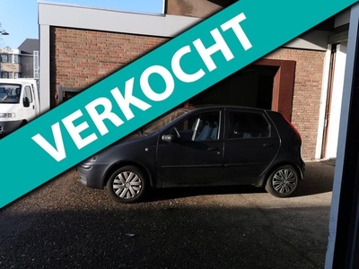 Fiat Punto 1.2 Active Apk 01/2021