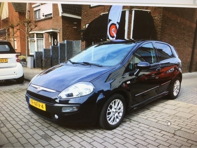 Fiat Punto Evo 1.3 M-Jet Dynamic Airco zondag open