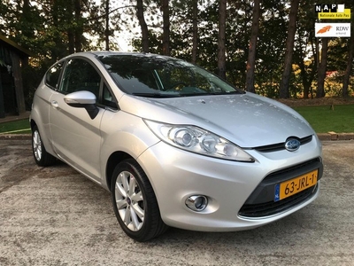 Ford Fiesta 1.25 Ghia, ECC, PDC, LM, NAP, Zeer nette auto!