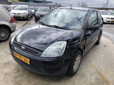 Ford Fiesta 1.4 16v Ghia (2003)