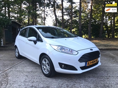 Ford Fiesta 1.5 TDCi Titanium Lease Edition Navi, PDC, ECC