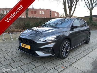 Ford Focus 1.0 EcoBoost ST Line Business