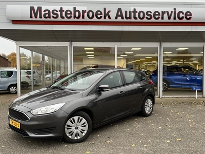 Ford Focus 1.0 Trend Parkeercamera Airco Elektrische